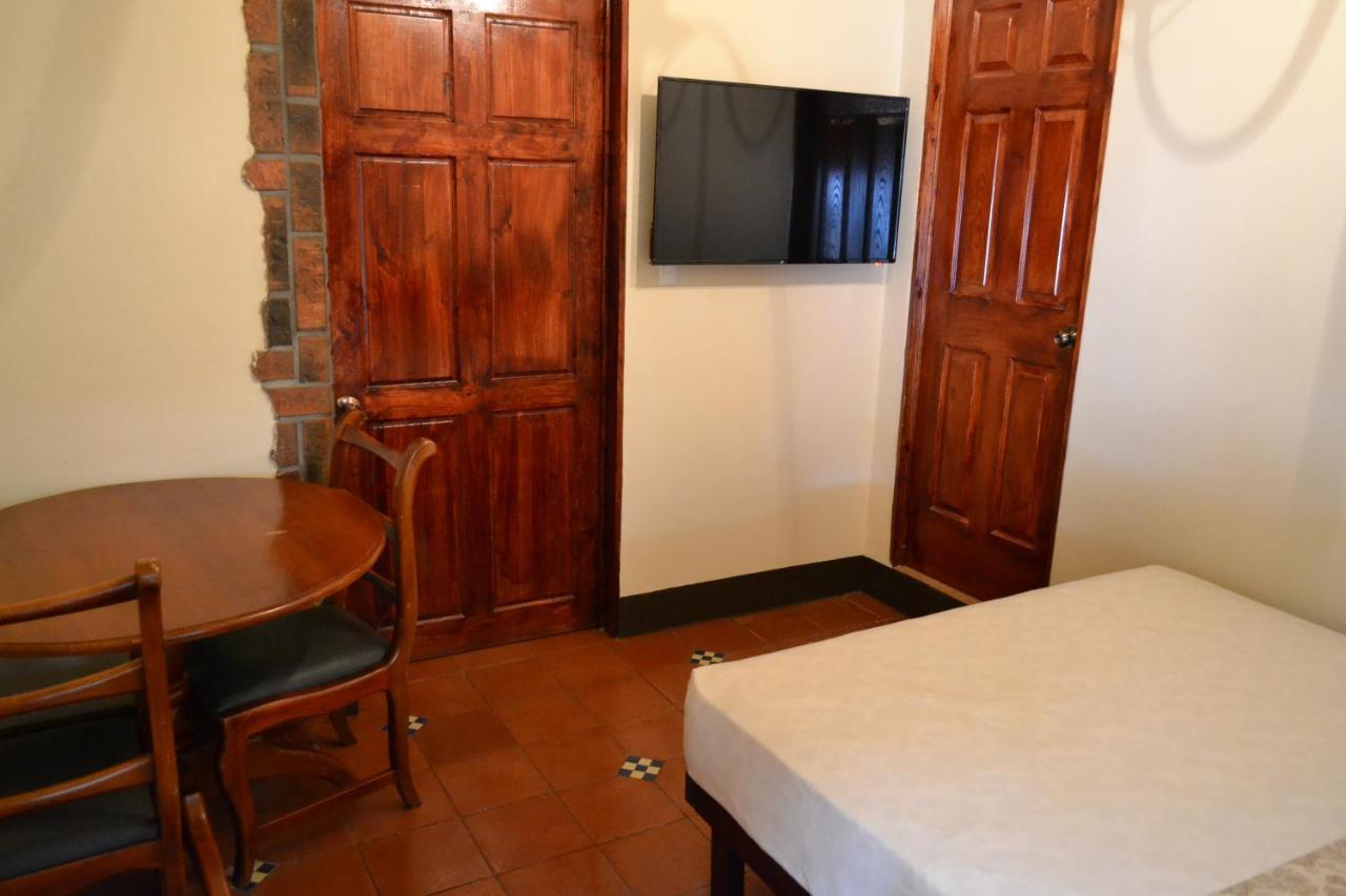 Hotel Columbus San José Dış mekan fotoğraf